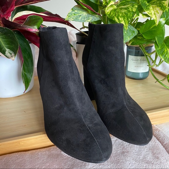Pull & Bear Faux Suede Black Ankle Booties - Picture 2 of 8